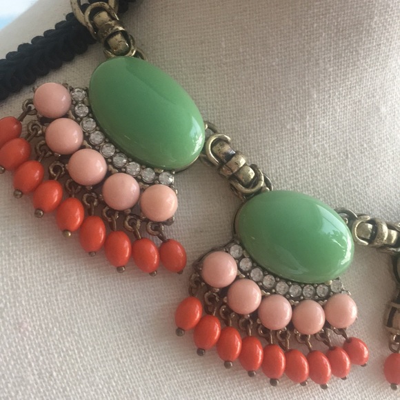 Gorgeous J Crew Necklace - Picture 3 of 4